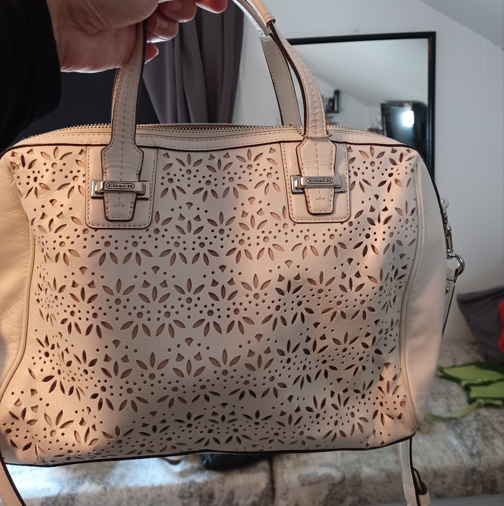 White Coach laser cut satchel - Picture 6 of 7